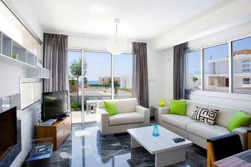Villa for 4 People in Paphos, South Cyprus, Photo 3