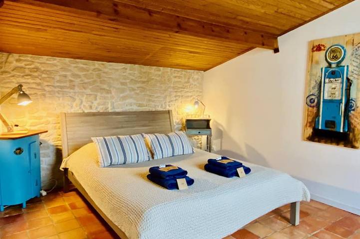 Location de vacances pour 12 personnes, avec jardin à Le Pizou - 3