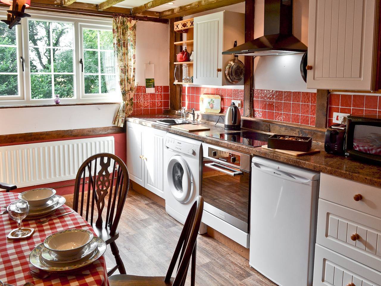 Henley Bridge Holiday Cottage in Ashburnham, East Sussex