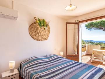 Maison De Vacances pour 6 Personnes dans Roquebrune-sur-Argens, Région de Draguignan, Photo 1