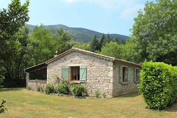 Location de vacances pour 4 personnes, avec jardin, animaux acceptés à Valgorge
