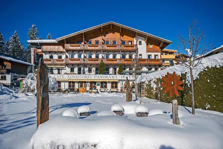 Hôtel pour 6 personnes, avec sauna et jardin ainsi que vue et piscine