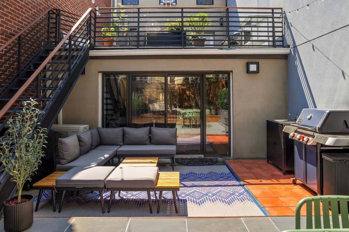 Apartment for 4 people, with garden, with pets in Brooklyn