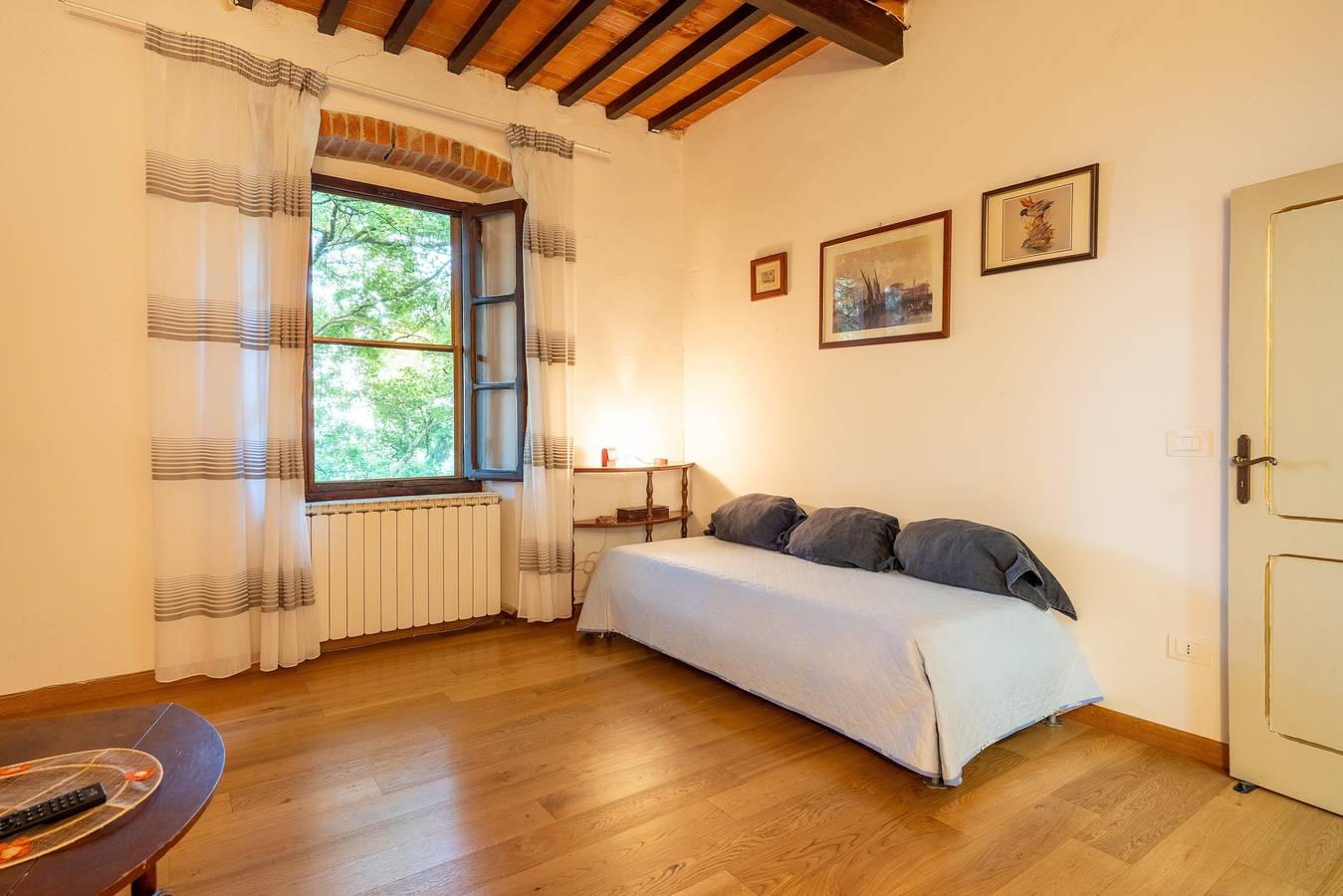 Appartamento intero, Casa di campagna 'Il Nido' con giardino condiviso e Wi-Fi in Arezzo, Provincia di Arezzo
