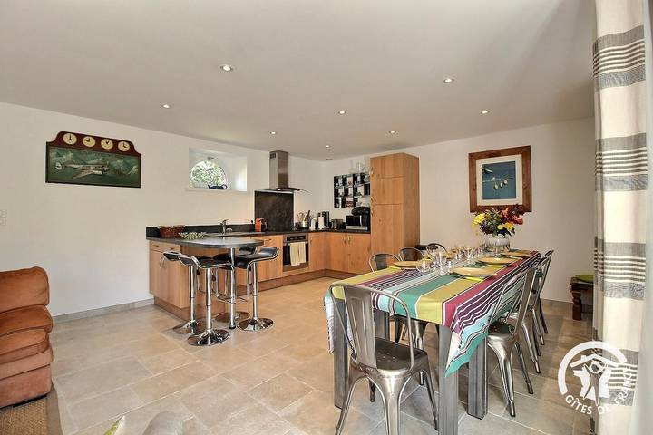 Gîte pour 6 personnes, avec Terrasse et Jardin ainsi que Piscine et Vue à Lézardrieux - 2