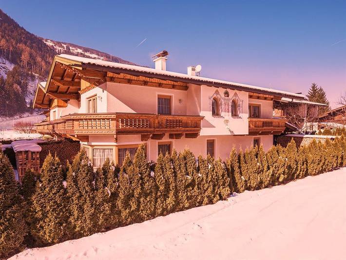 Ganze Ferienwohnung, Apartment 2 in Tuxer Alpen, Aschau im Zillertal