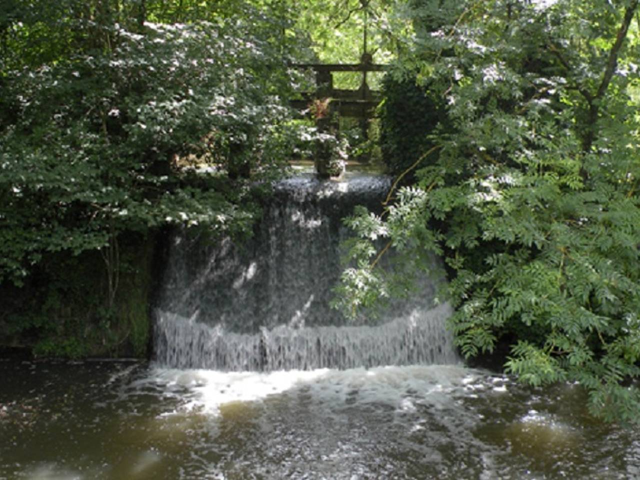 Charmant gîte 80m² proche frontière belge, jardin privatif, terrasse, tout inclus, 2 chambres, Wifi in Sebourg, Région de Valenciennes