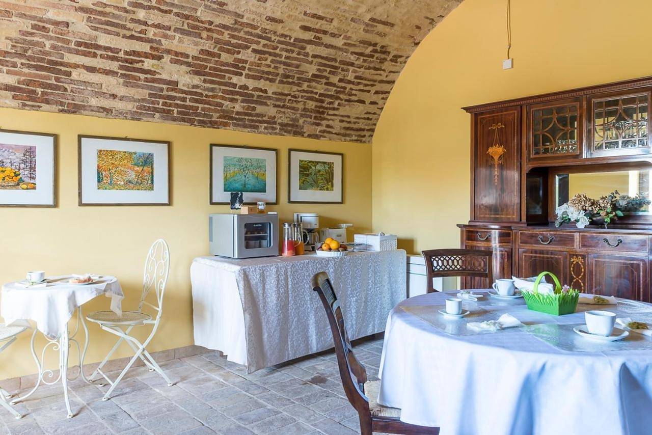 Double Room with Private Bathroom in Ortona (Italia), Ortona (comune)