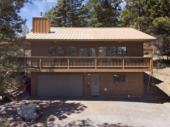 Log cabin for 8 people, with terrace in Angel Fire