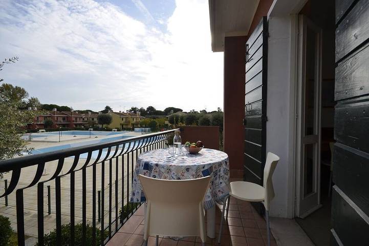 Ferienpark für 3 Personen, mit Garten und Pool in Bibione
