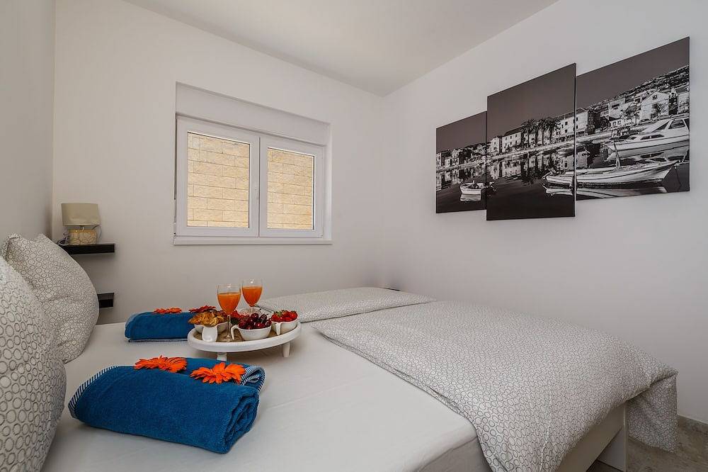 Ganze Wohnung, Olea Resort, 50m2, Teilweise Meerblick in Drvenik Veliki, Drvenik Mali und Veli