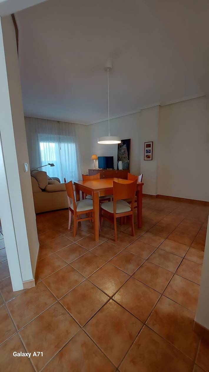 Apartamento entero, Apartamento 'Apto La Kalma Denia Las Marinas' con piscina compartida, Wi-Fi y aire acondicionado in El Palmar, Costa Blanca