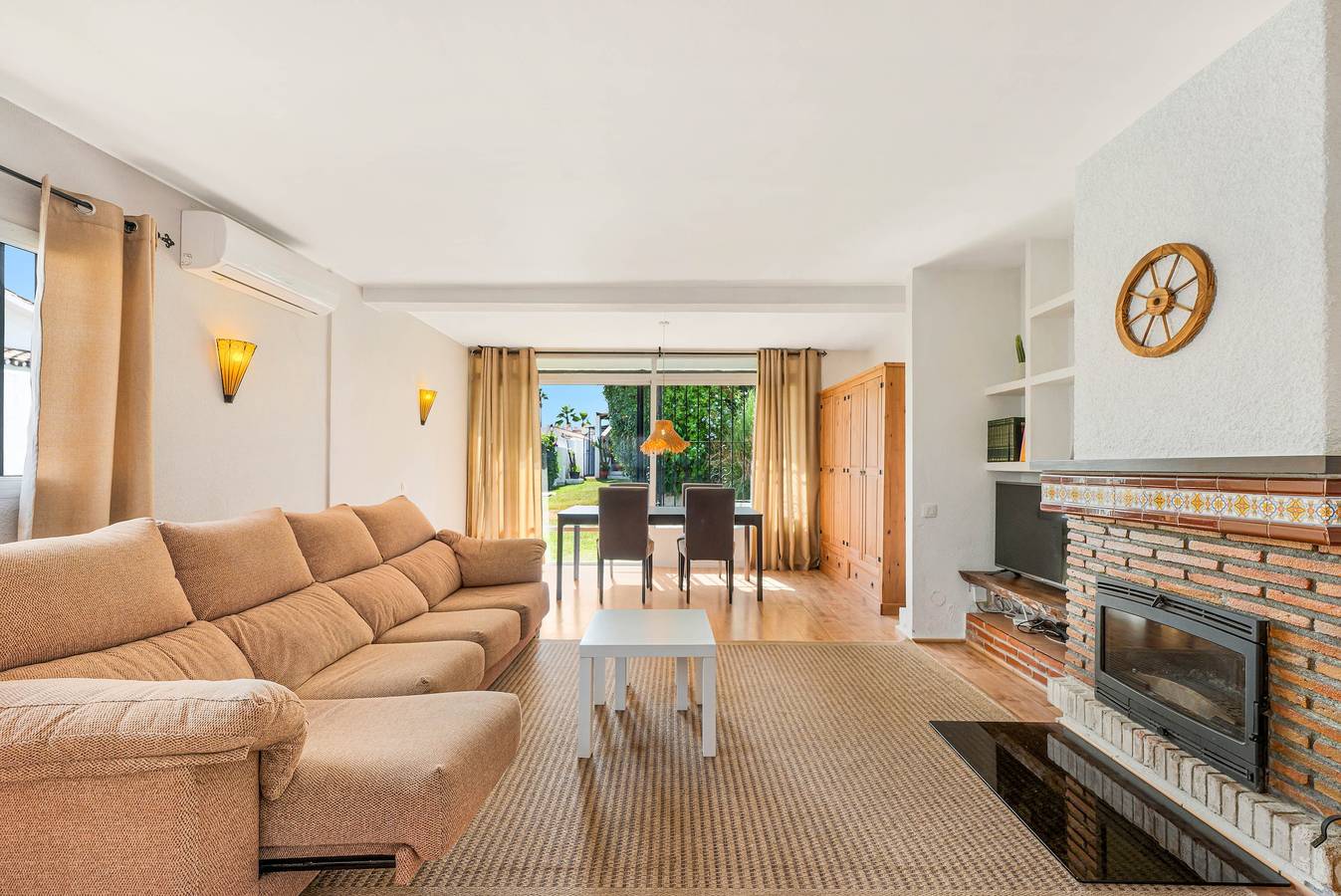 Maison Mitoyenne Confortable Près de la Plage in Triangulo de Costalita, Estepona