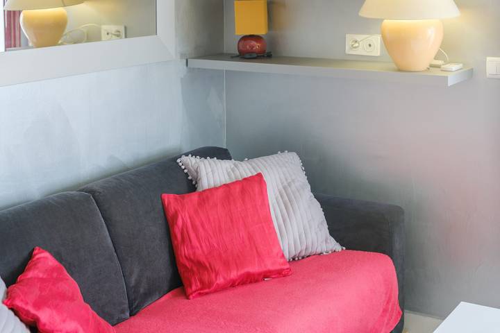 Appartement entier, Appartement 'Les Pins' avec vue sur la mer, Wi-Fi et climatisation in Cannes, Côte méditerranéenne (France)