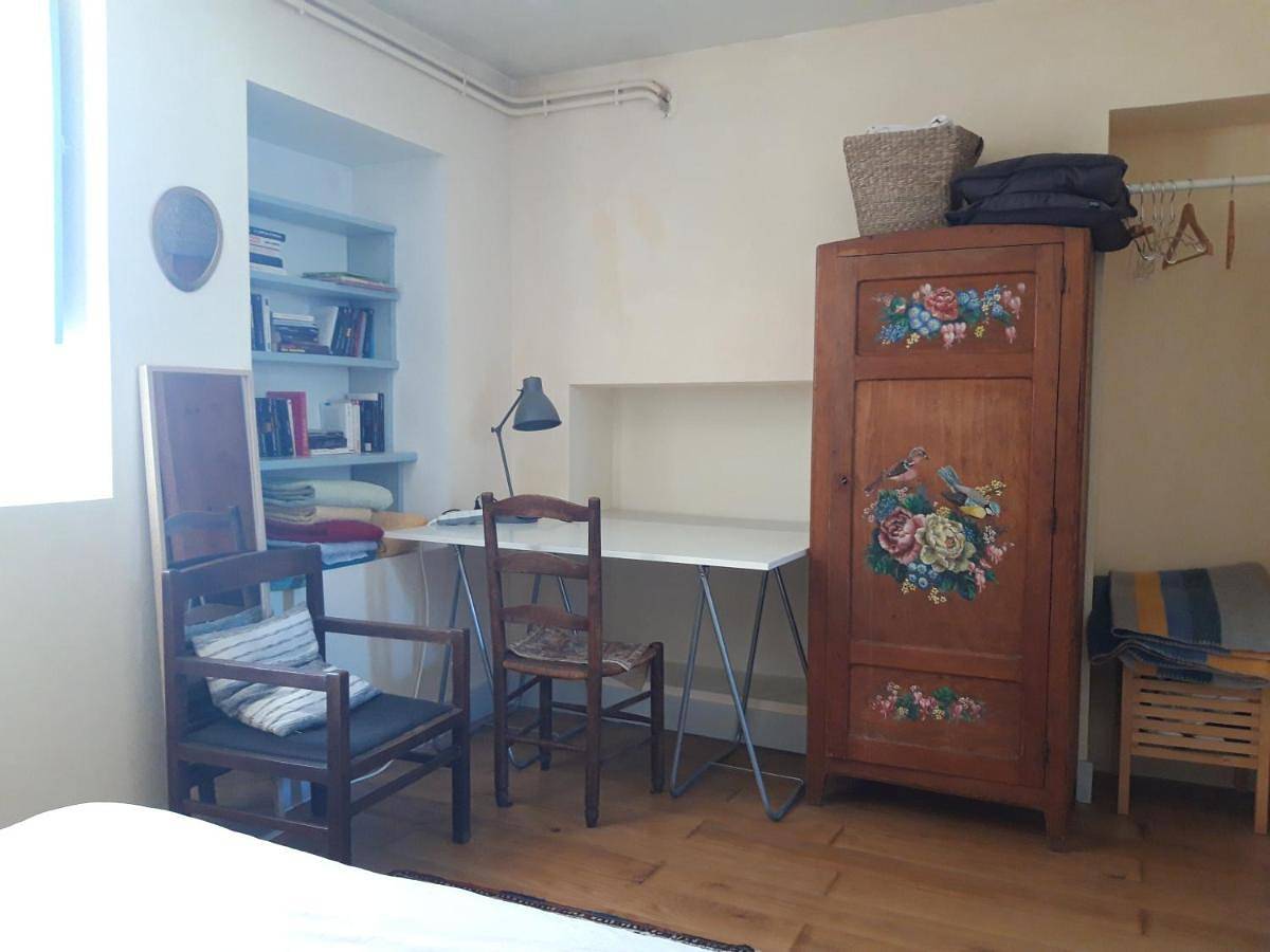 La halte au calme, chez l'habitant in Gelos, Béarn