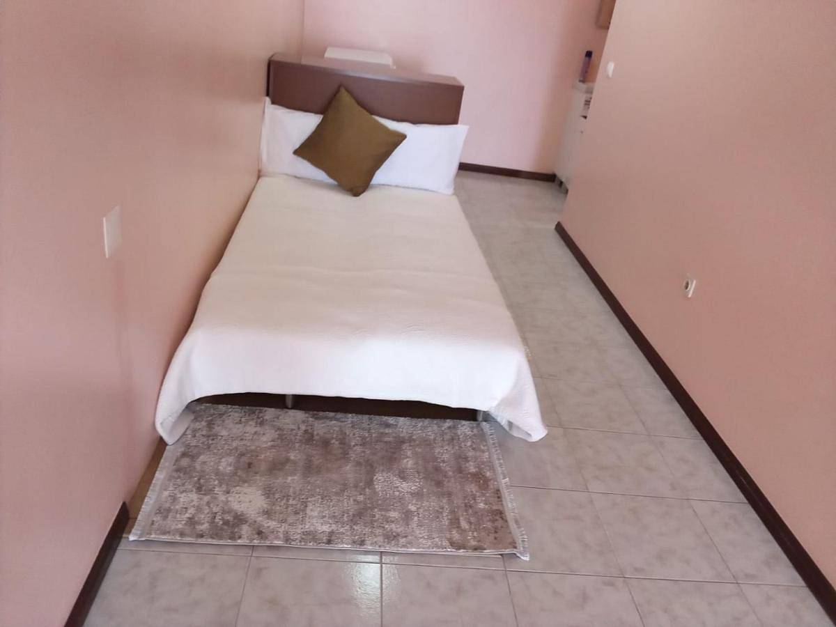 Apartment with Balcony in Machico, Madeira