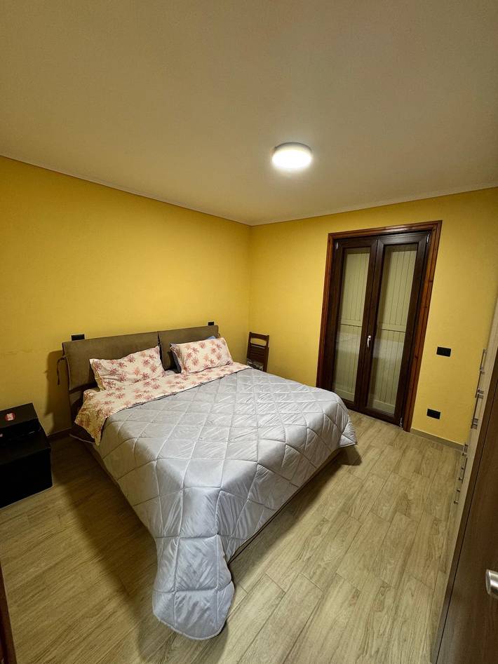 Entire apartment, Stef House Apartment with Private Garden, Wi-Fi and Air Conditioning in Rivisondoli, Majella National Park