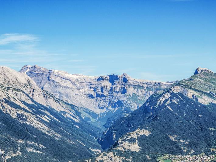 Location de vacances pour 8 personnes, avec balcon et jardin à Nendaz - 2