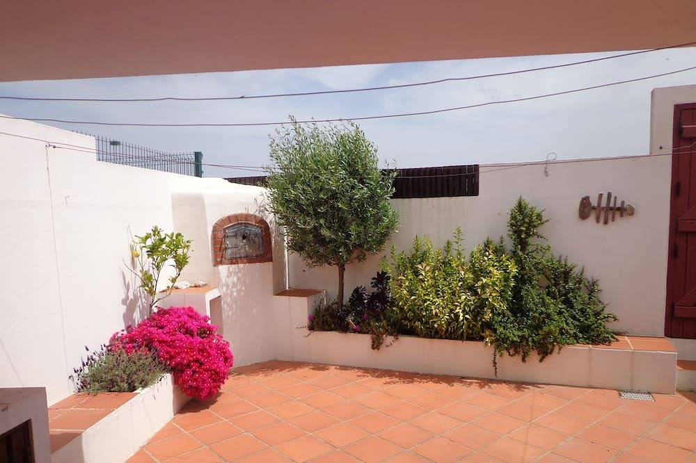 Harmonia Villa met internet op 150 meter van het strand in Praia do Farol, Vila Nova de Milfontes