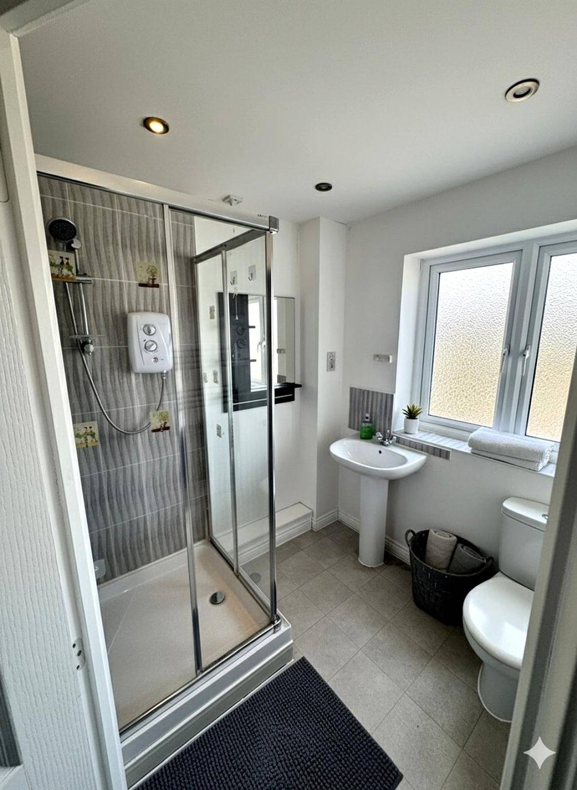 Colchester Retreat: 4Br 2Bath Ample Street Parking in Colchester, Essex
