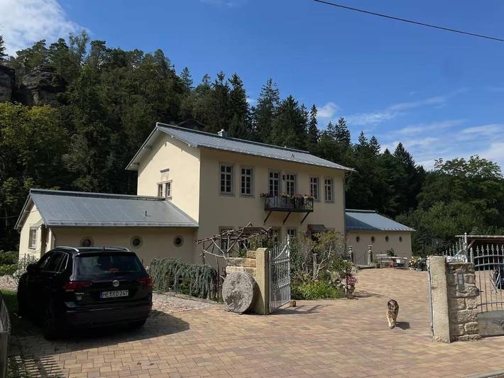 Ferienwohnung für 4 Personen, mit Ausblick und Garten in Rosenthal-Bielatal