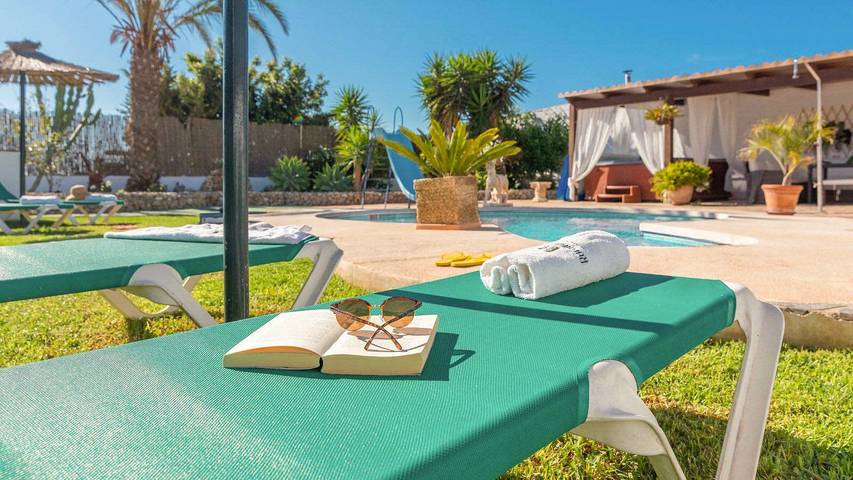Chalet para 7 personas, con balcón/terraza además de jacuzzi y piscina, Se admiten mascotas en Provincia de Málaga - 2