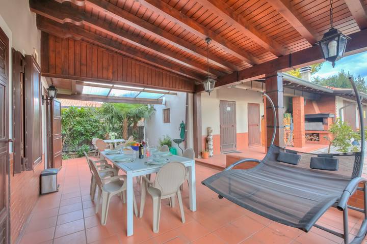 Villa für 11 Personen, mit Terrasse und Garten in Sirmione