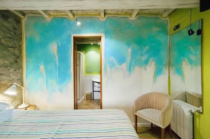 Appartement entier, Cyan Double Room - Private Bathroom - Cartes in Cartes, Côte Cantabrienne