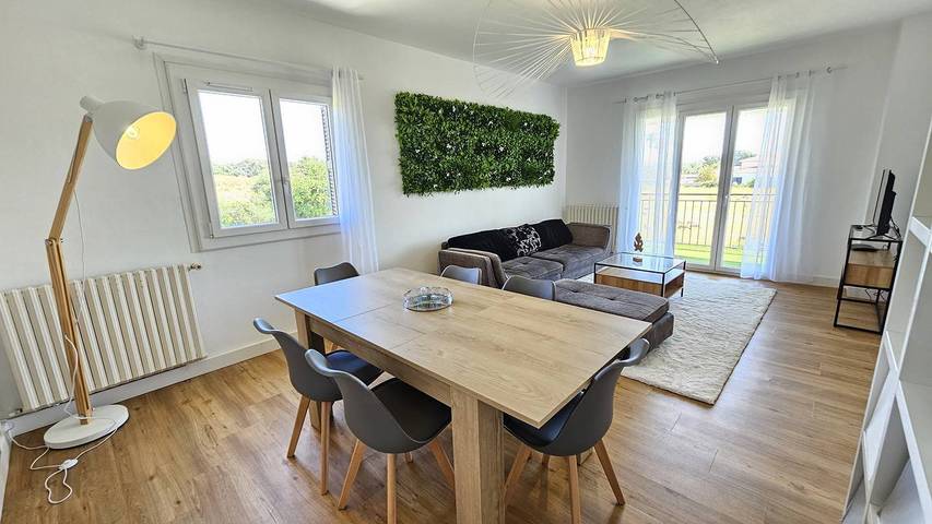 Appartement de vacances pour 6 personnes, avec jardin