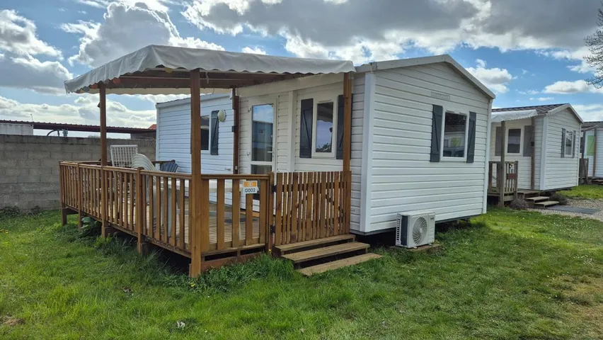 Camping pour 5 personnes, avec piscine et jardin - 1