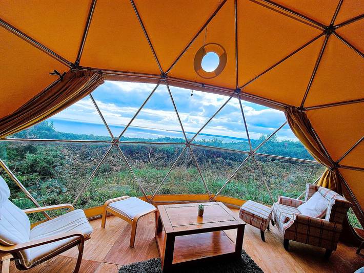 Tipi for 4 people, with Ocean view and Terrace as well as Garden in South-Wales