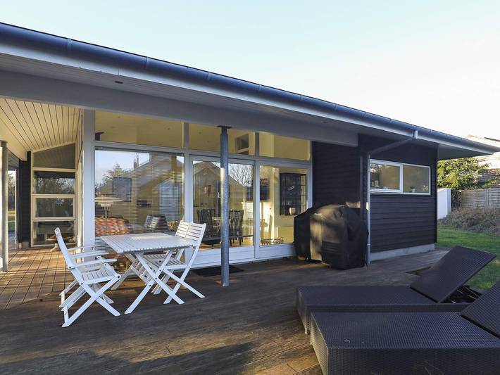 Ferienhaus für 6 Personen, mit Terrasse und Whirlpool, kinderfreundlich