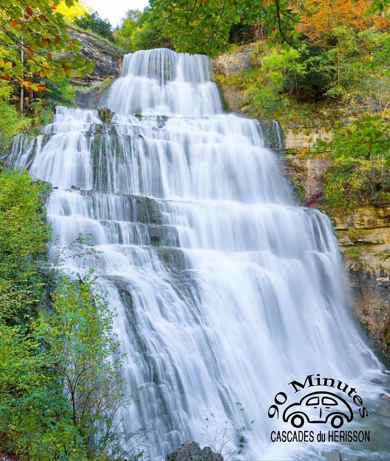 Location Chambres Le Panorama - Aéroport Genève - Pays de Gex in Chevry, Gex