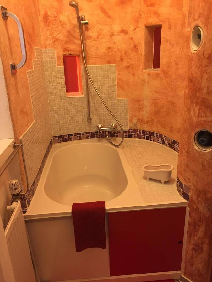 Ganze Wohnung, One-Bedroom Apartment in Tegel Berlin, Berlin