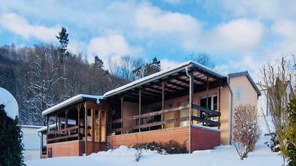 Bungalow für 3 Personen, mit Terrasse und Garten in Blankenburg