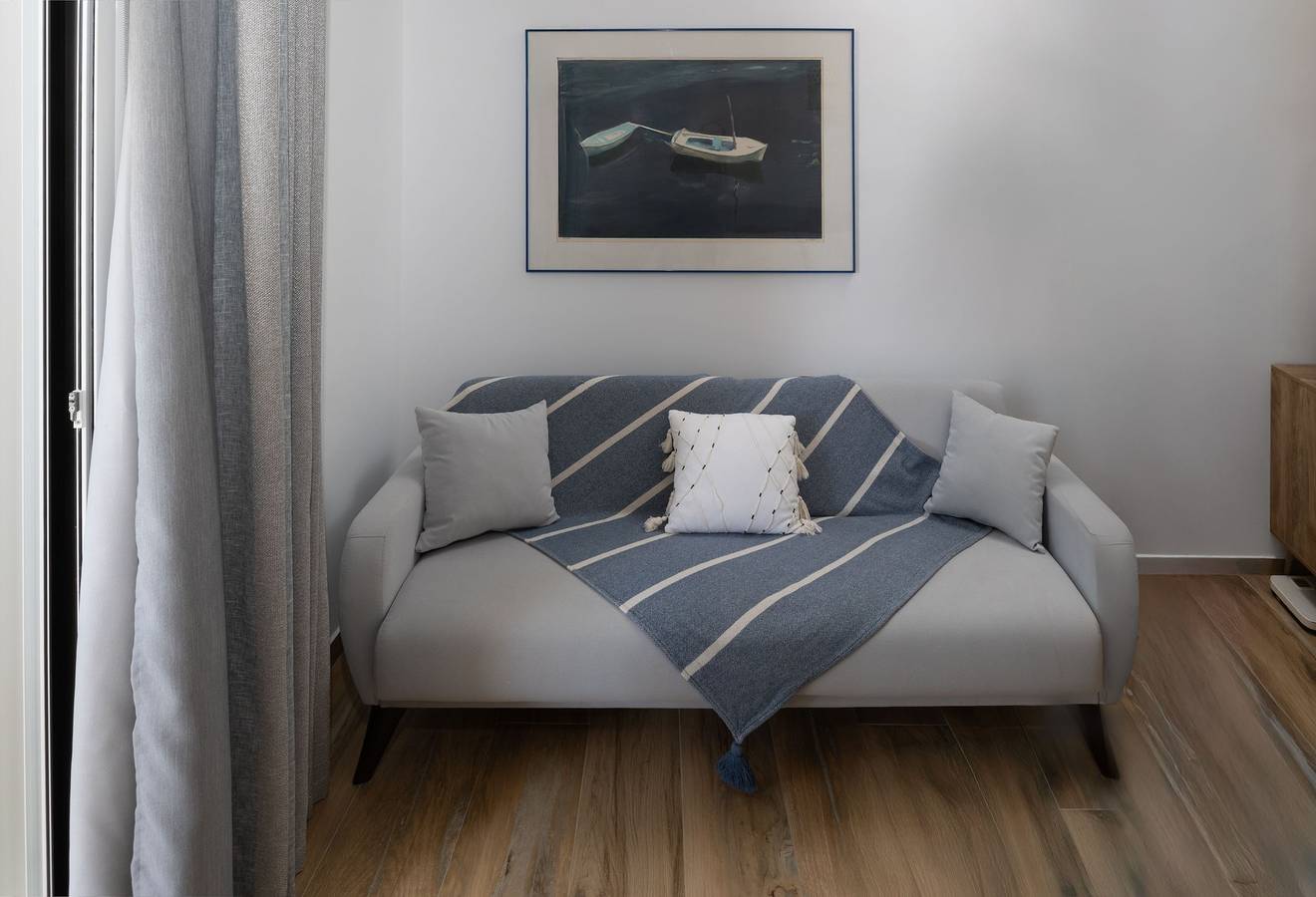 Appartement entier, Appartement de vacances pour 3 personnes avec balcon in Magnisia