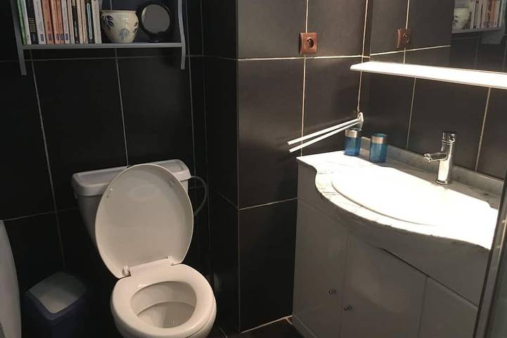 Gîte pour 4 personnes, avec terrasse dans Casino De Cavalaire - 3