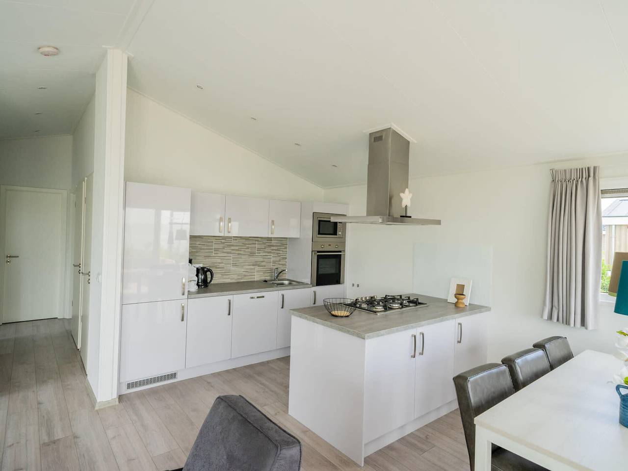 Modernes Chalet am Wasser des Markermeer in Bovenkarspel, Markermeer