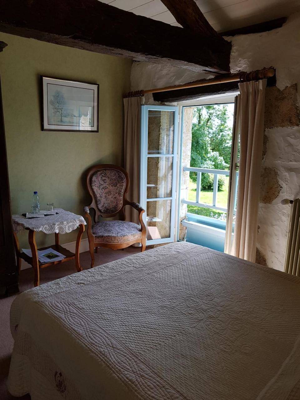Comfort Double Room in Castéra-Verduzan, Gers
