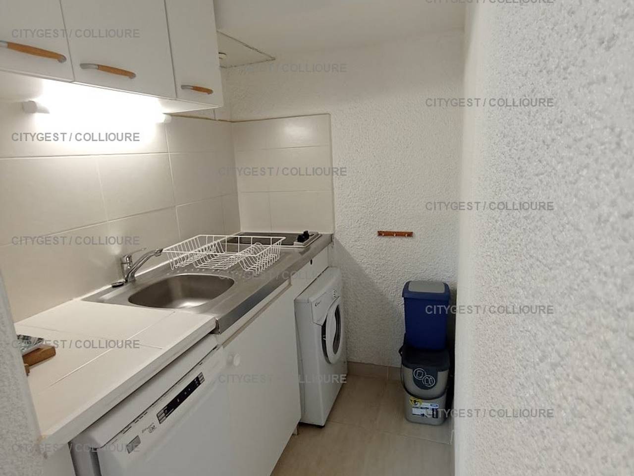 Ganze Wohnung, Klimatisierte F2-Wohnung mit Garten und privatem Parkplatz in Collioure, 600m vom Strand entfernt in La Côte Vermeille, Collioure