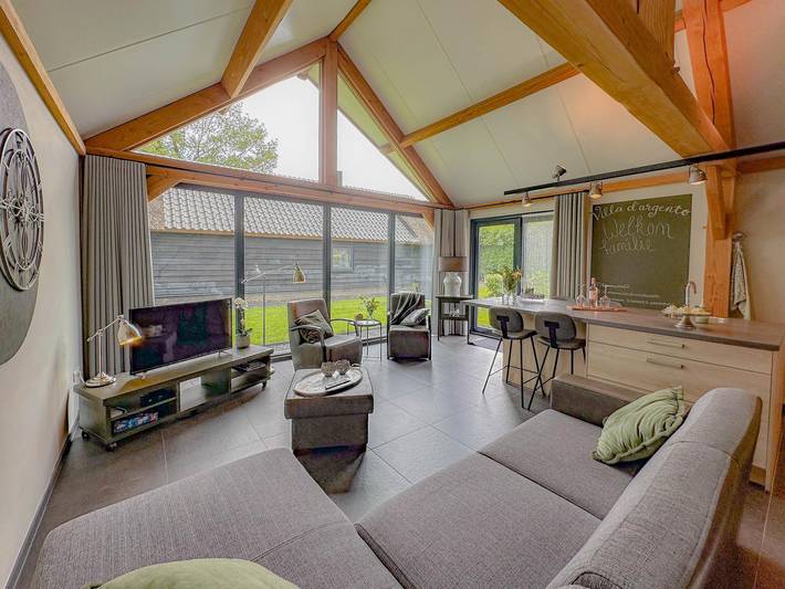 Geschmackvoll eingerichtete Landvilla in Alphen, Nordbrabant