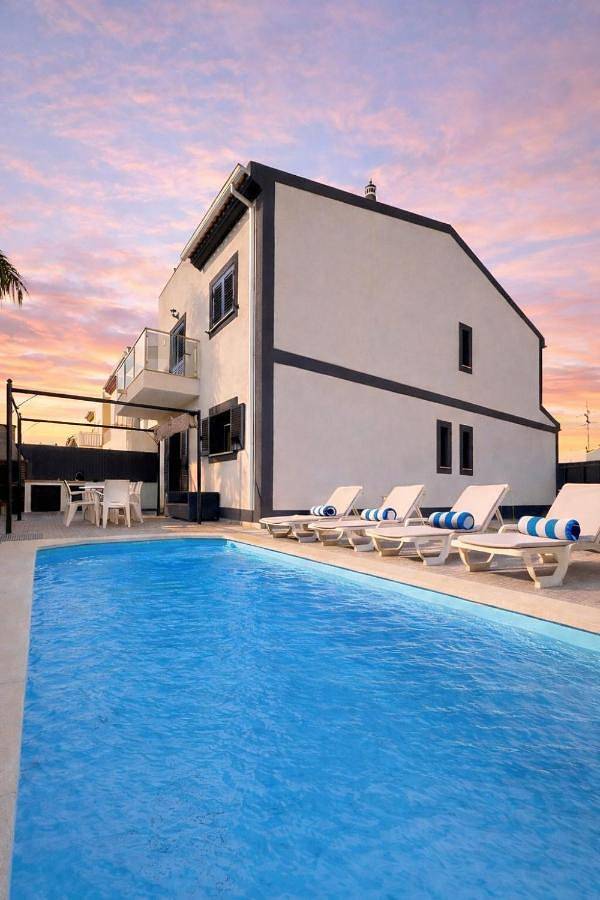 Casa de férias para 6 pessoas, com Varanda e Terraço e ainda Piscina em Tunes