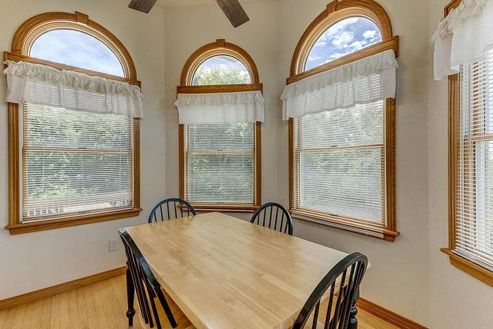 Vacation house for 18 people, with balcony and yard as well as hot tub and pool in Duck (NC)