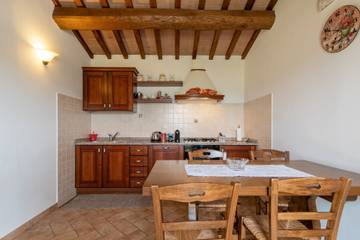 Agriturismo per 4 Persone in Lisciano Niccone, Valtiberina, Foto 1