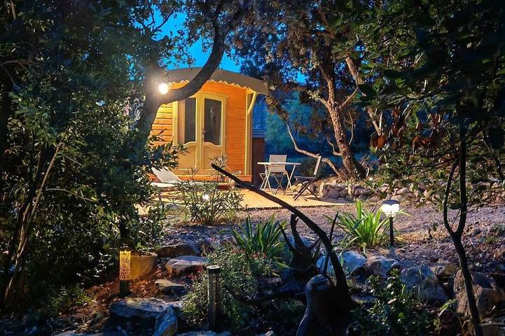 Chalet pour 2 personnes, avec Balcon ainsi que Jacuzzi et Piscine