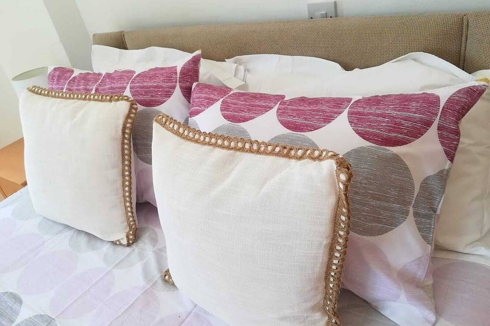 Ganze Wohnung, Atemberaubendes Penthouse mit Meerblick, großer Dachterrasse und Pool. in Peyia, Südzypern