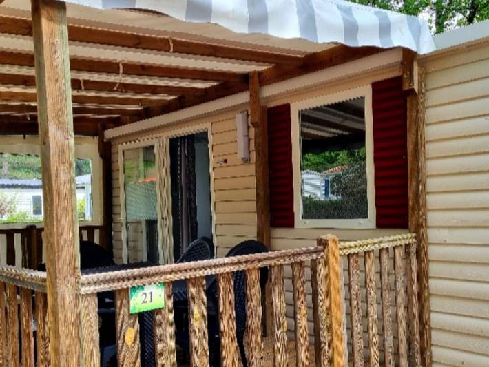 Camping pour 4 personnes, avec terrasse, animaux acceptés dans Loiret