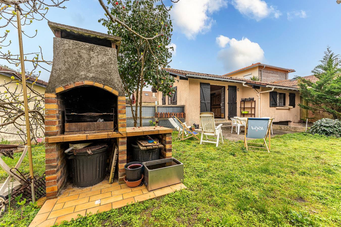 Ferienhaus 'Blanche Neige Mimizan' mit privater Terrasse und Gemeinschaftsgarten in Mimizan Plage, Mimizan