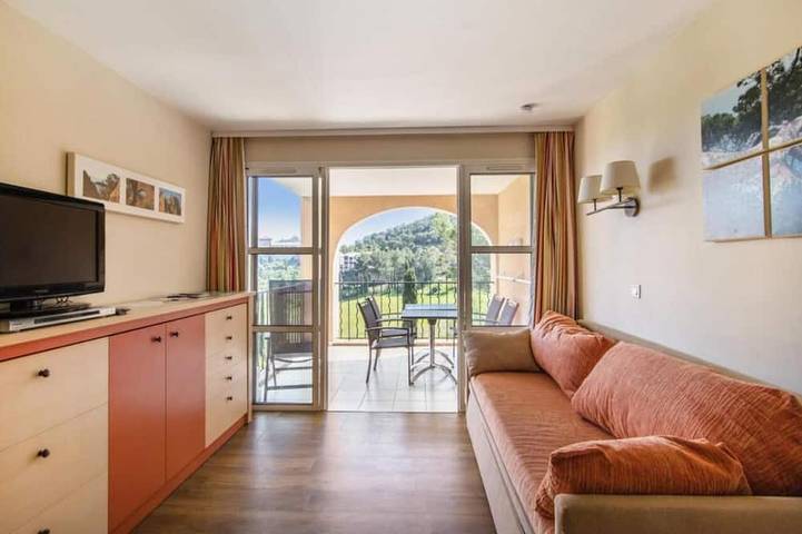 Ferienpark für 5 Personen, mit Terrasse und Garten sowie Pool in Südfrankreich - 4