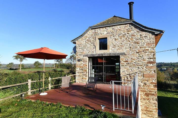 Gîte pour 8 personnes, avec jardin à La Selve